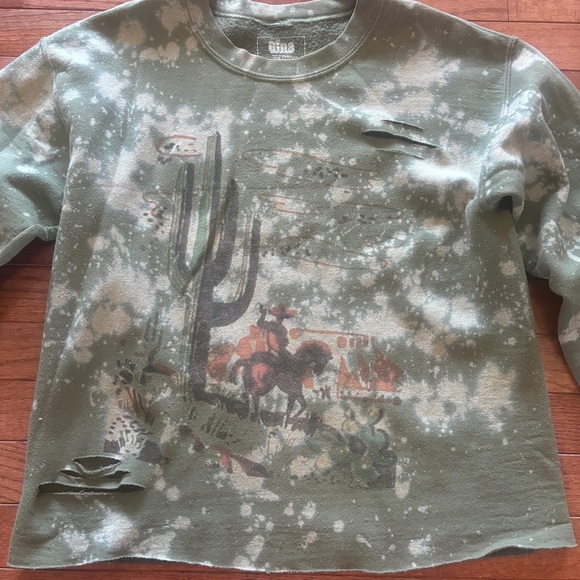 Green, distressed, cropped sweatshirt, size small - Picture 2 of 4